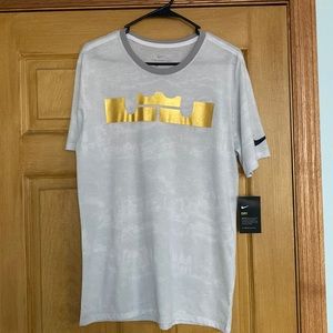 Nike lebron tshirt